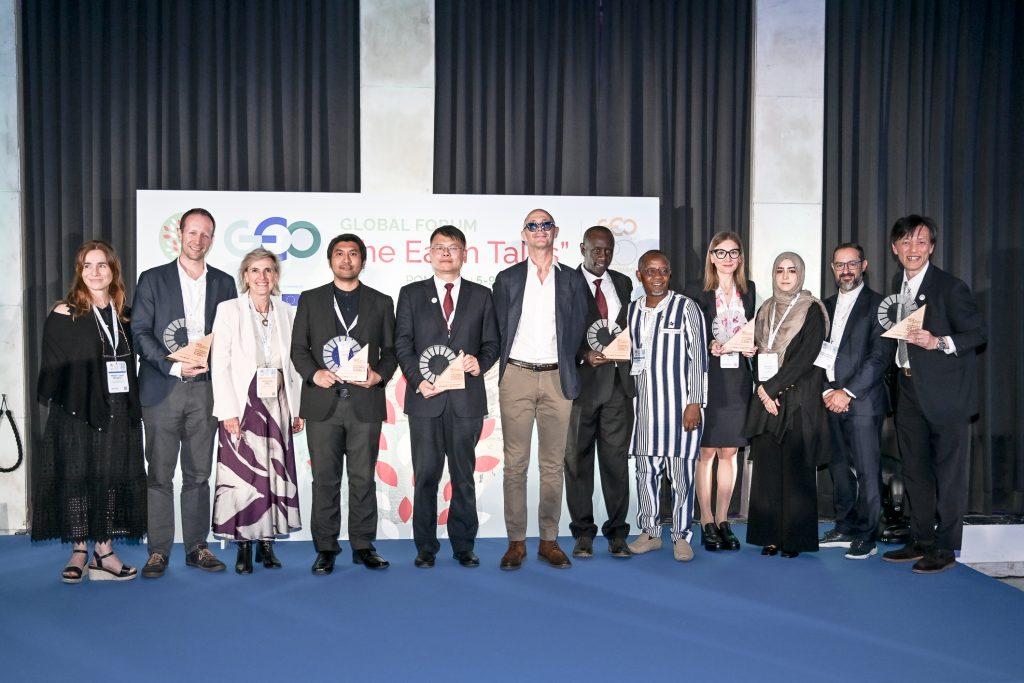 Ilustrasi untuk GISACT Raih GEO SDG Award 2025 di Roma: Inovasi Runtah Tracker sebagai Solusi Global Atasi Sampah Sungai
